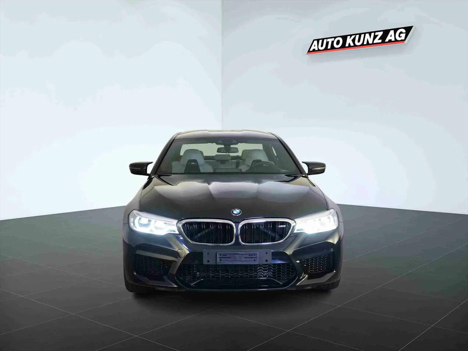 BMW M5 xDrive Drivelogic  Image 3