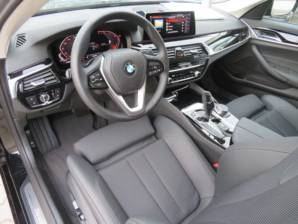 BMW 520 I SPORT LINE*LIVE COCKPIT PROF*ACC*DAB* Image 4