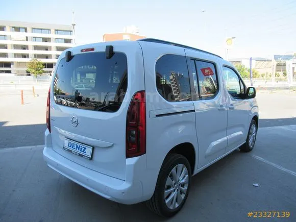 Opel Combo 1.5 CDTI Elegance Image 3